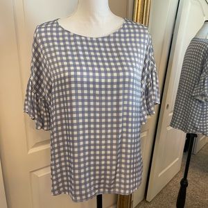 Slate & Willow Checkered Ruffle Sleeve Blouse size S